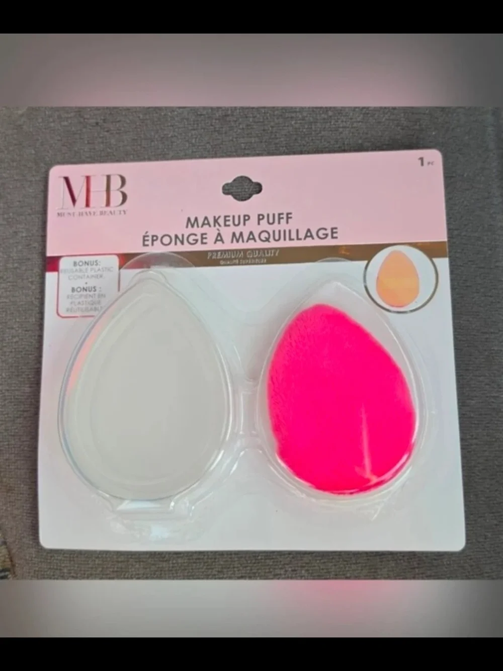 Must Have Beauty 2-in-1 Makeup Puff/Sponge With Plastic Container BNIB